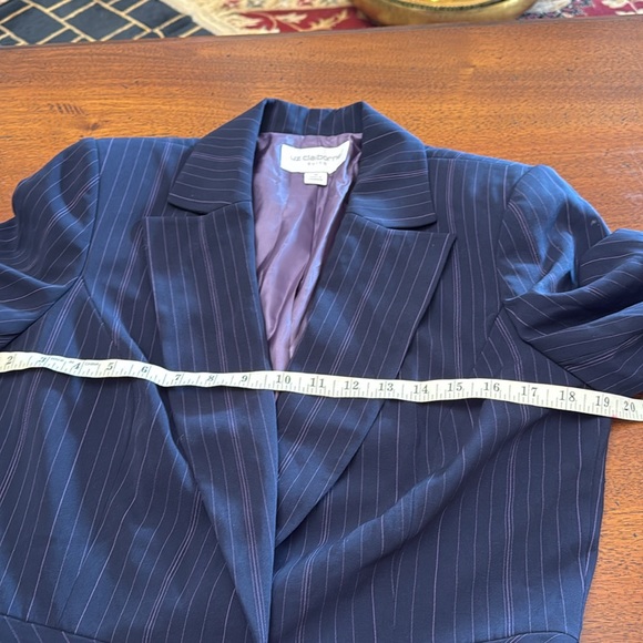 Liz Claiborne Suits New 2 Piece Coat & Pants Size 10 Stripe About Town Business - Picture 7 of 17